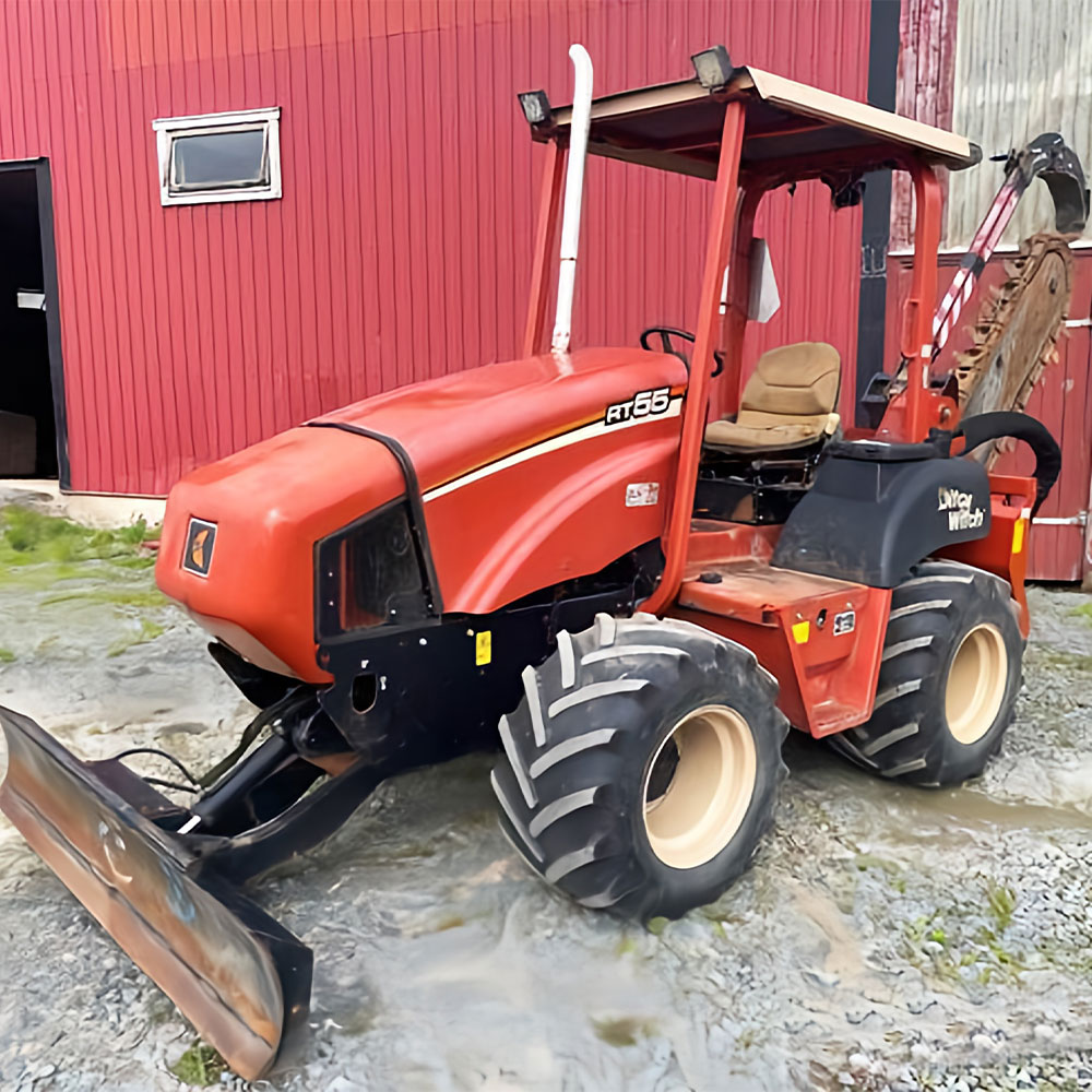 جرار Ditch Witch RT55