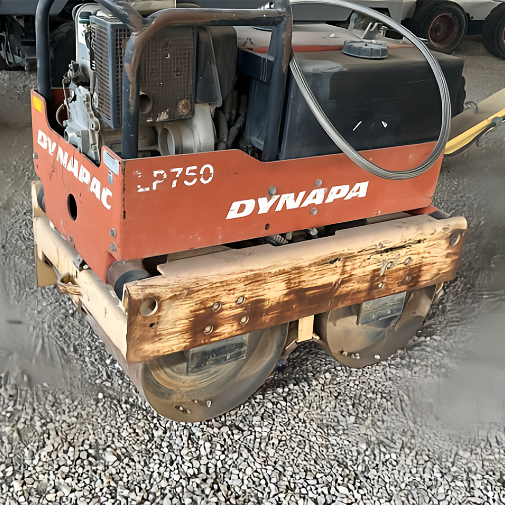 مدحلة Dynapac 109 DB